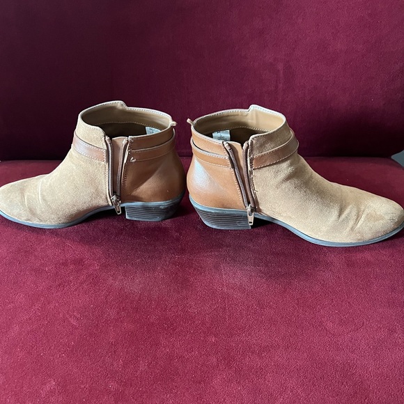 Old Navy Ankle Strap Boot Chestnut Size 7 - Picture 3 of 6